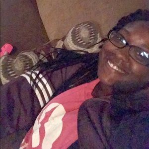 Meet your Posher, Shamika